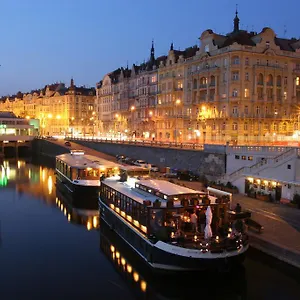 **** Ботель Boat Matylda Чехия